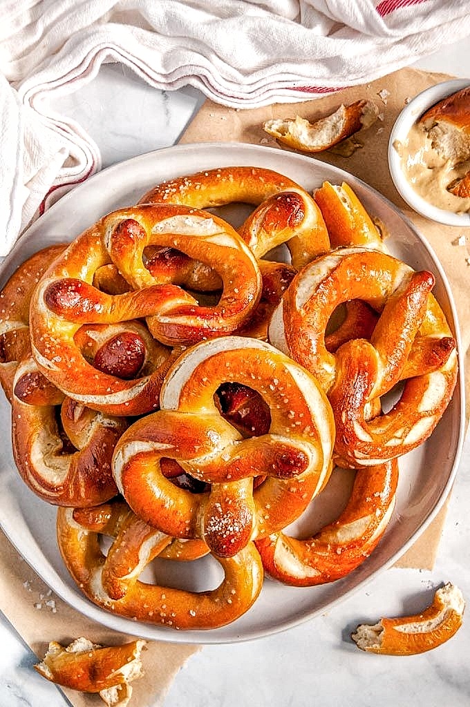 Pretzels image.foodietours.in